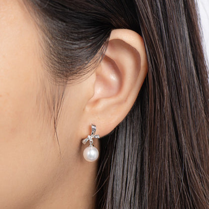 DEC Classic Ribbon-Shaped Freshwater Pearl Earrings