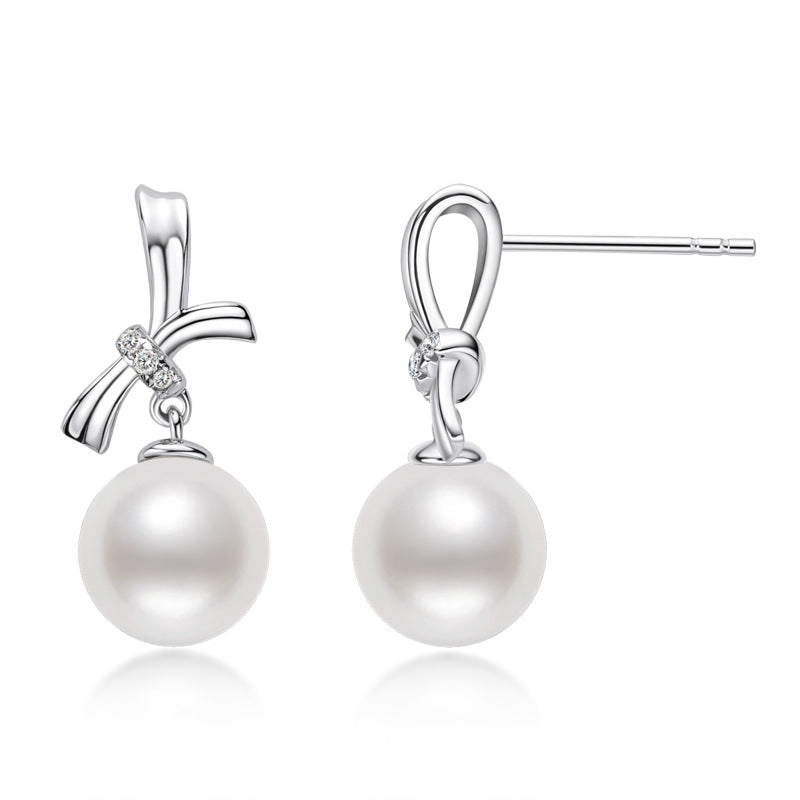 DEC Classic Ribbon-Shaped Freshwater Pearl Earrings